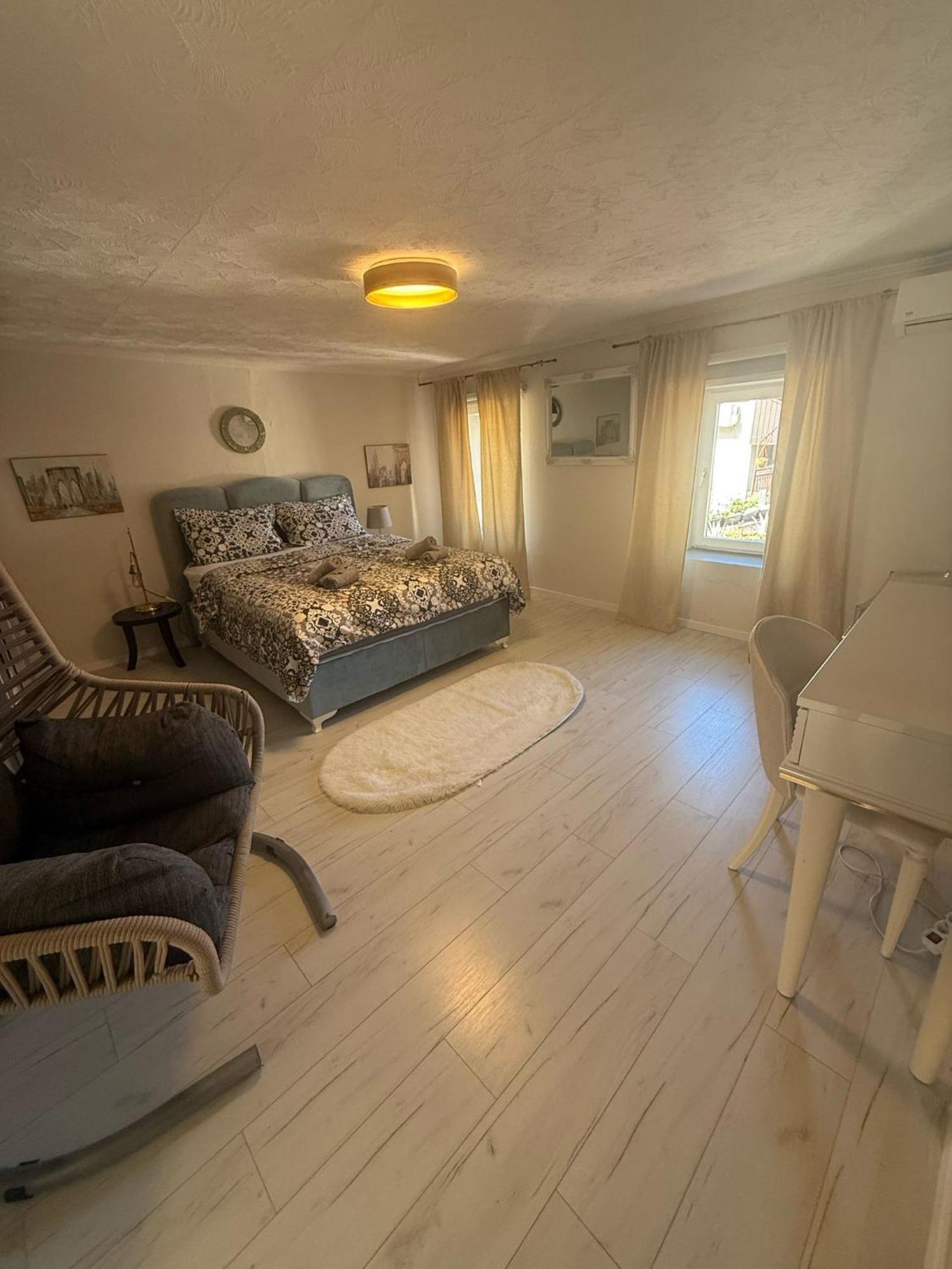 Apartment With Garden Hanja Мостар Стая снимка