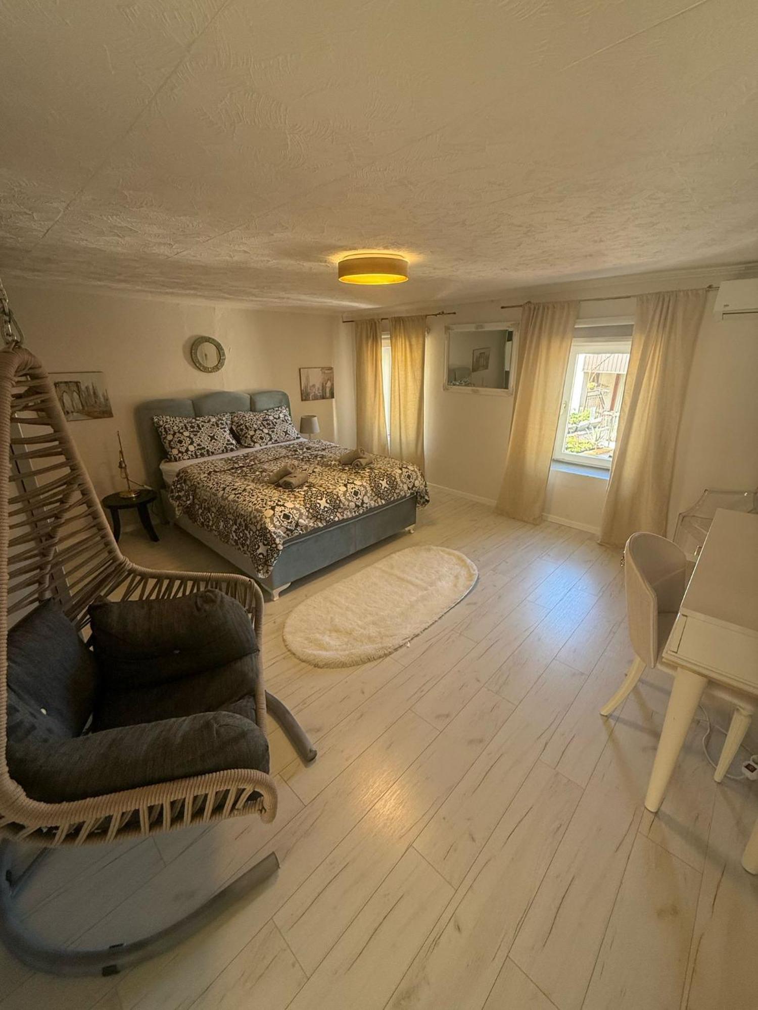 Apartment With Garden Hanja Мостар Екстериор снимка